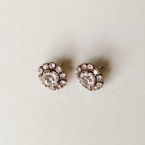 Classic J.Crew gold and crystal stud earring